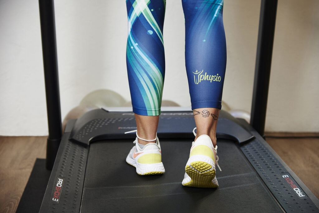 Attività motoria su tapis roulant nel centro iPhysio